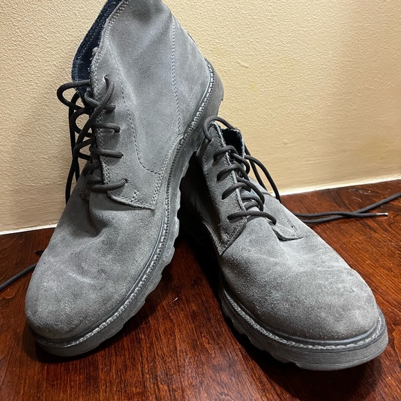 Sorel Other - Sorel/Men's Preloved Gray Chukka Boots Size 10